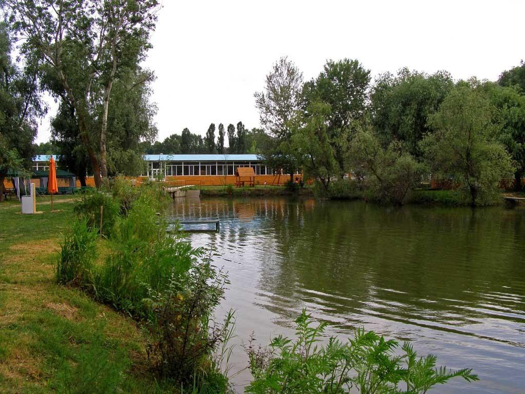 Holiday Park Dunay Kyslytsya Екстериор снимка