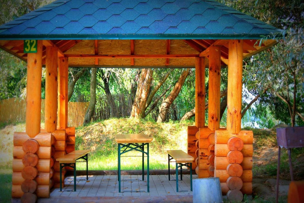 Holiday Park Dunay Kyslytsya Екстериор снимка