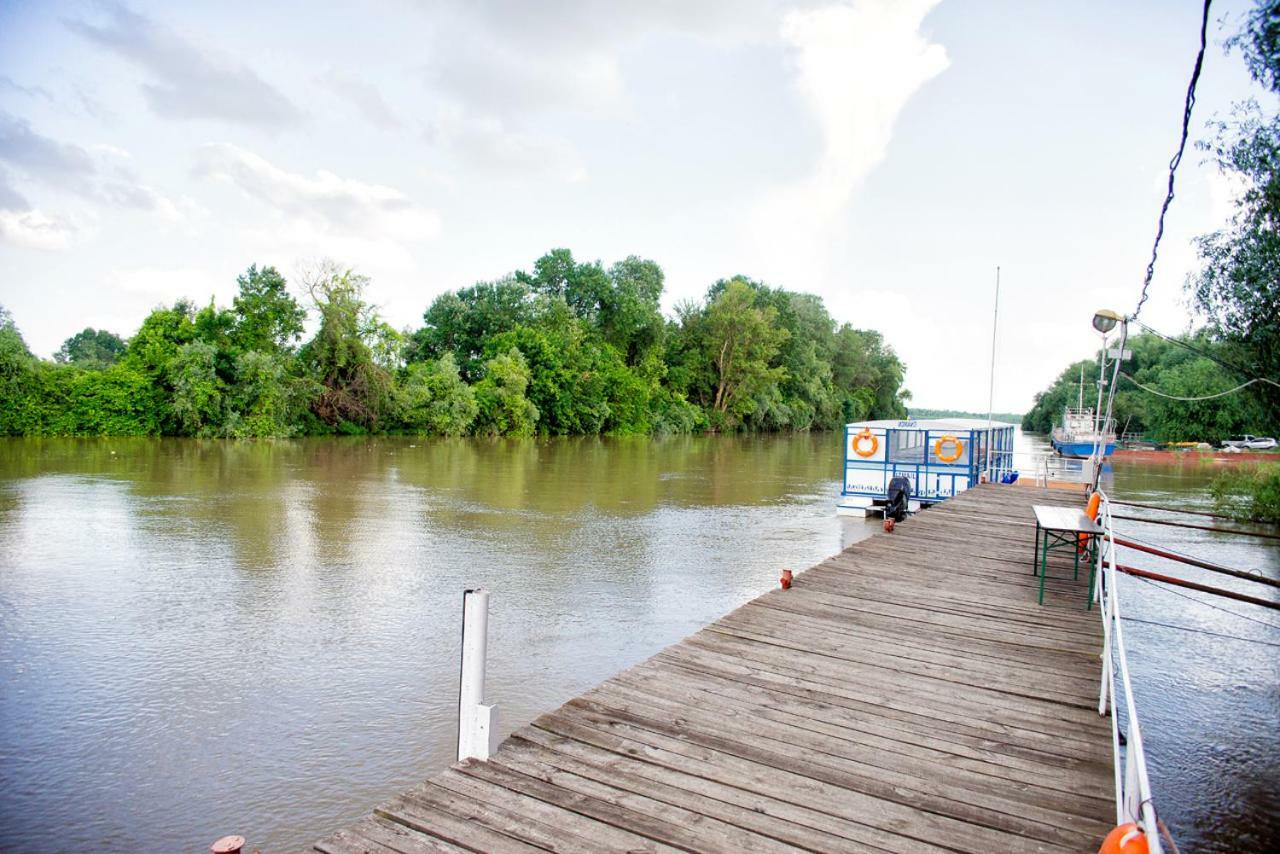 Holiday Park Dunay Kyslytsya Екстериор снимка